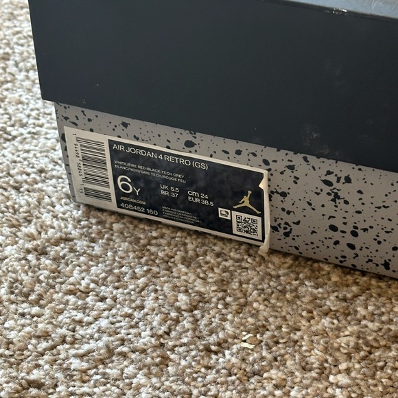 Air Jordan 4 Retro OG GS 'Fire Red'
2020 GS - Picture 7 of 10